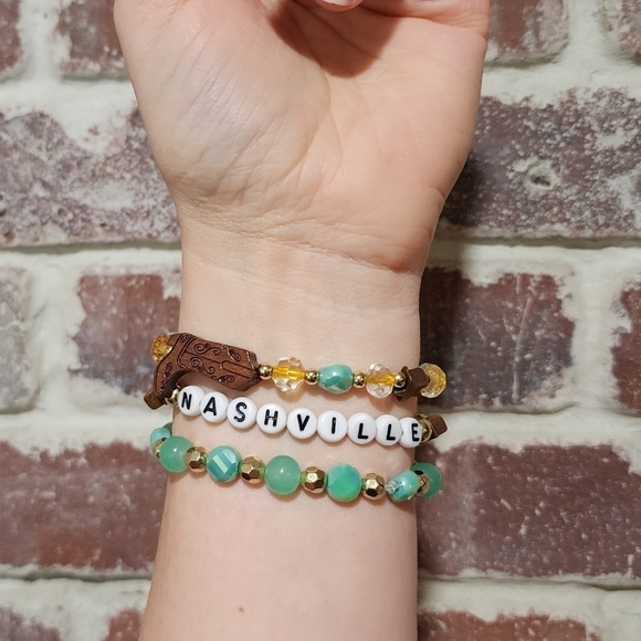Taylor Swift Nashville Handmade Friendship Bracelets Set Of 3 - Picture 5 of 6